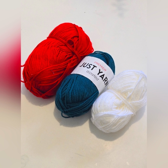 Yarn Bundle - Picture 1 of 2